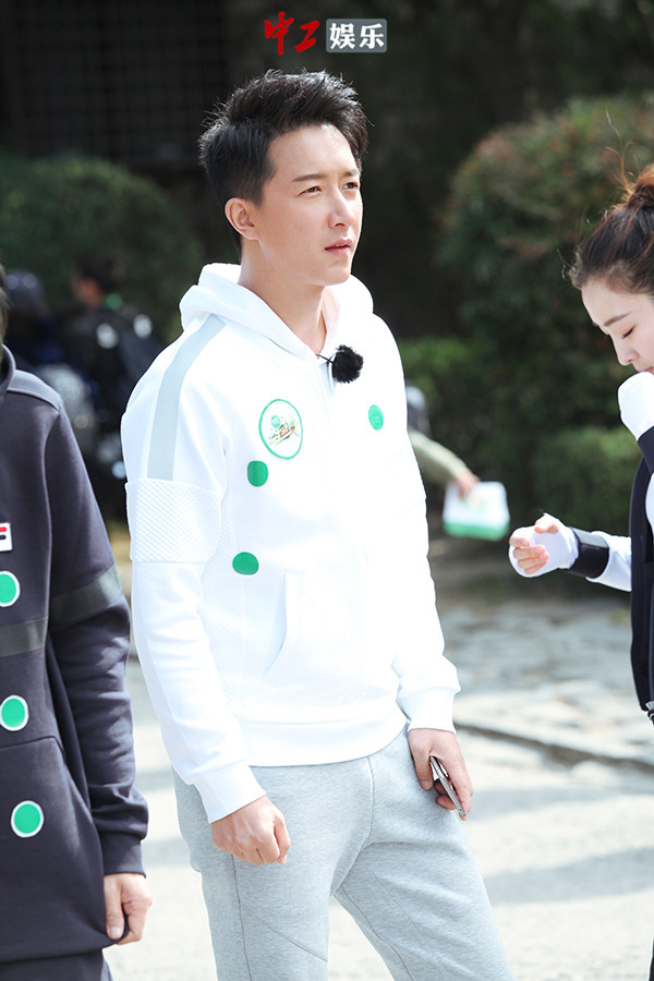 《二十四小時(shí)》陳坤為兄弟情放棄臥底任務(wù) 韓庚再得“女神信物”