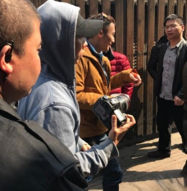 春游的節奏？謝霆鋒北京吃鹵煮炸醬面逛胡同