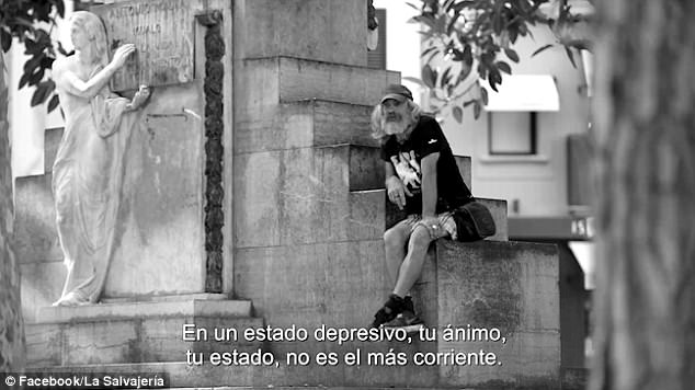 西班牙邋遢流浪漢變身“潮男”后淚崩