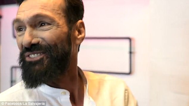 西班牙邋遢流浪漢變身“潮男”后淚崩