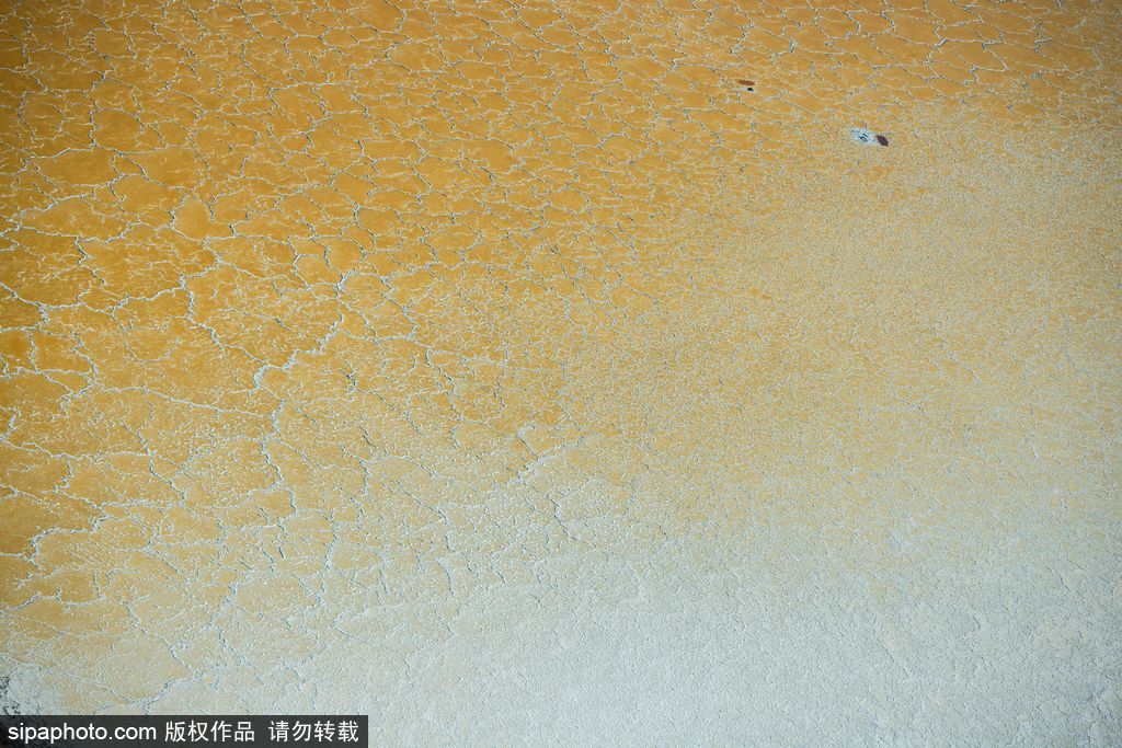 這才是上帝的調色盤！航拍美國鹽蒸發(fā)池色彩繽紛