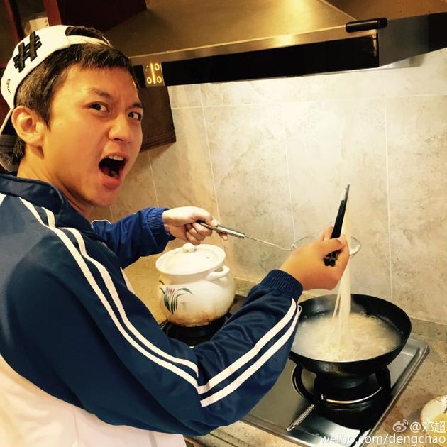 “賢惠”的男星：張杰為謝娜發聲 黃曉明減工陪baby