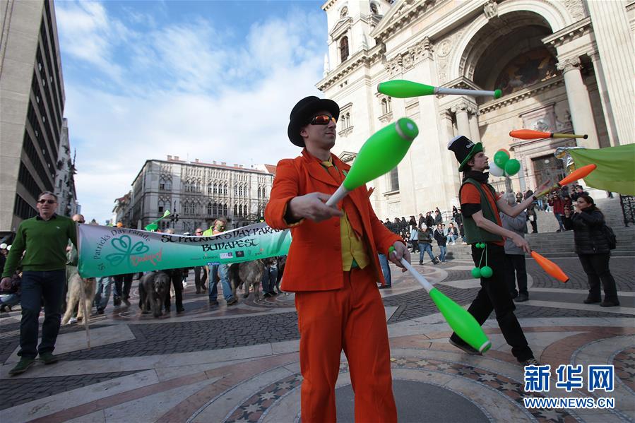 布達佩斯舉行游行慶祝圣帕特里克節（組圖）