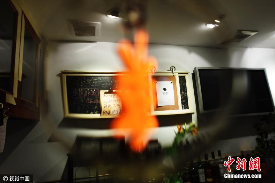 杭州現“奇葩”書店 擺滿果蔬只賣2本書