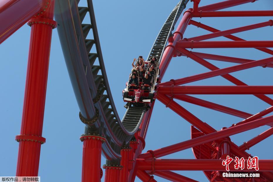 西班牙法拉利樂園啟幕 這樣的過山車你敢挑戰(zhàn)嗎？