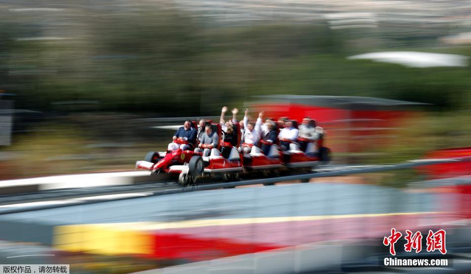 西班牙法拉利樂園啟幕 這樣的過山車你敢挑戰嗎？