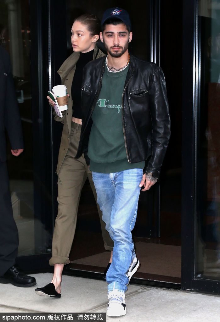 吉吉·哈迪德與“美渣”又出來(lái)撒狗糧了