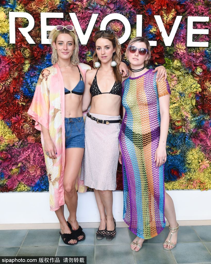 全美最盛大音樂(lè)節(jié)科切拉！盤(pán)點(diǎn)激情火辣內(nèi)衣上陣的潮人街拍