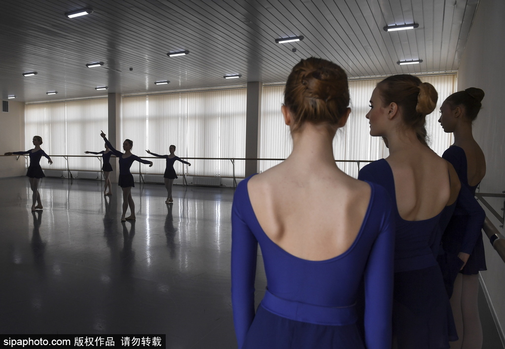 挑戰完美：幕后記錄俄羅斯芭蕾學校生活