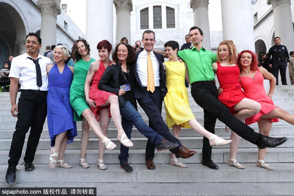 洛杉磯成立“愛樂之城日” 該片導演達米恩·查澤雷出席命名儀式