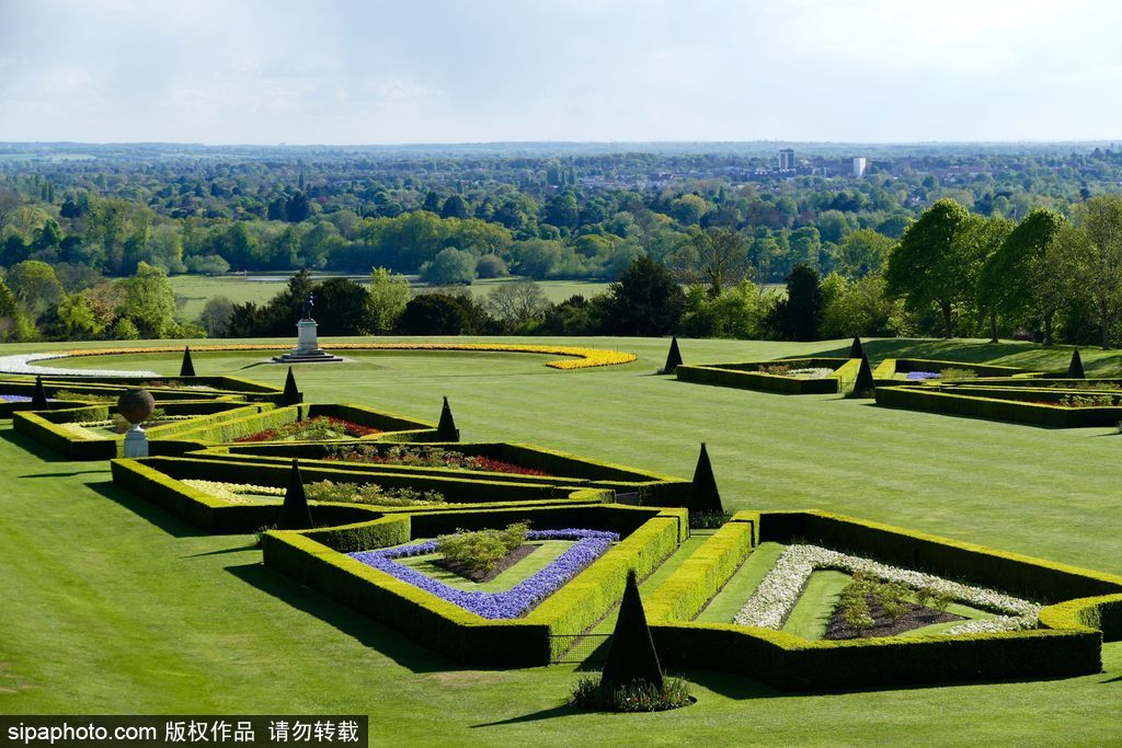 走進(jìn)如畫英倫莊園 感受午后明媚春光