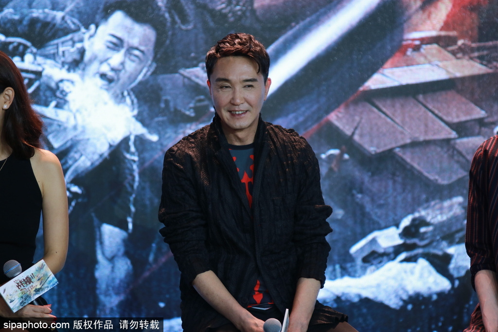 《戰(zhàn)狼2》開吐槽大會 “達(dá)康書記”直指吳京“蹭熱度”