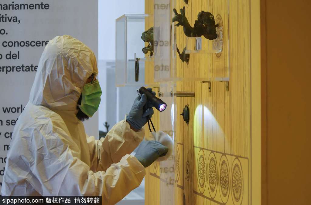 公元前6世紀龐貝古城文物被盜 調查人員現場勘查