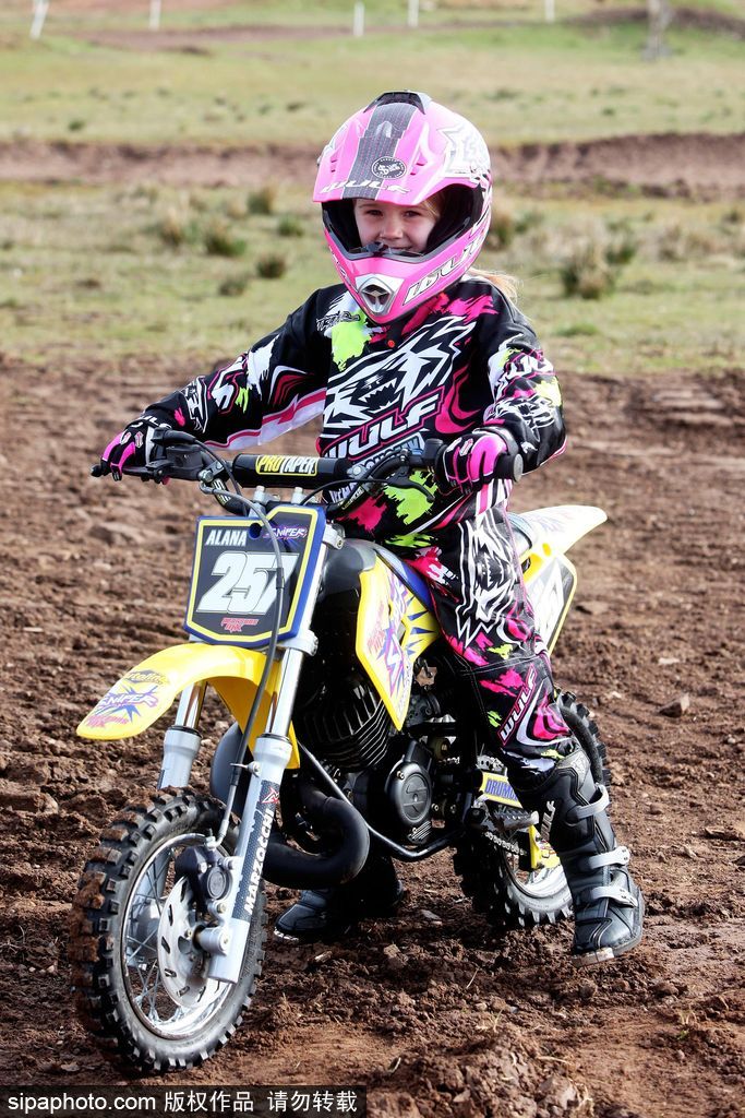 向人體發起挑戰 盤點世界各地“超人”