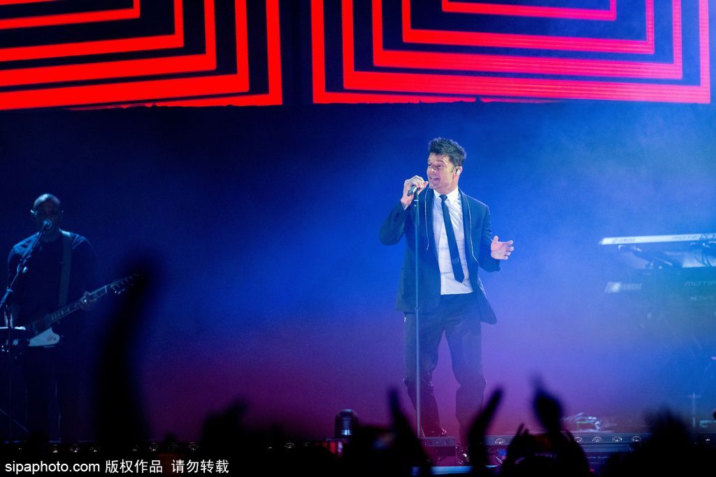 拉丁歌王瑞奇·馬丁西班牙火爆開(kāi)唱彰顯個(gè)人魅力