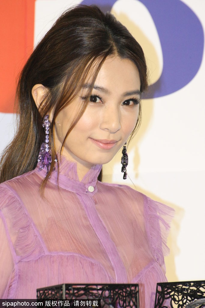 2017 hito流行音樂獎： 田馥甄紫色紗裙亮相仙氣十足