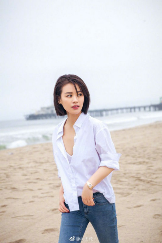 畢業季脫掉校服 學唐嫣劉詩詩換個減齡短發依舊元氣滿滿