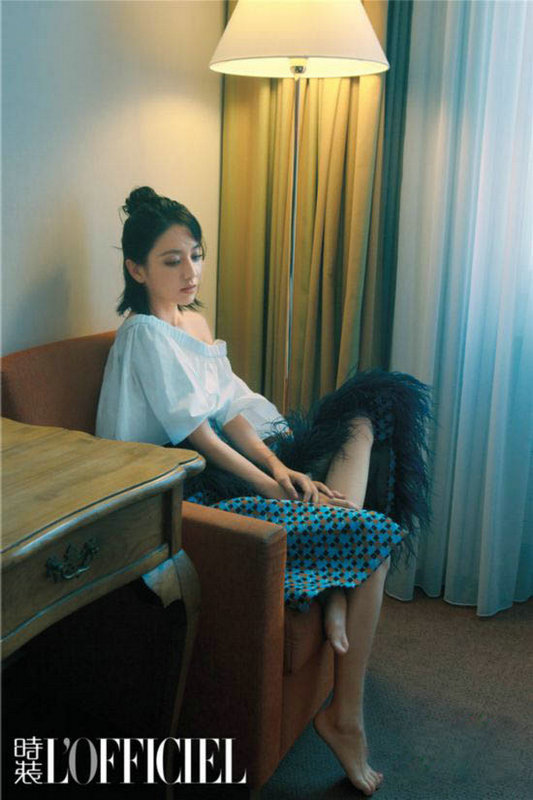 畢業季脫掉校服 學唐嫣劉詩詩換個減齡短發依舊元氣滿滿