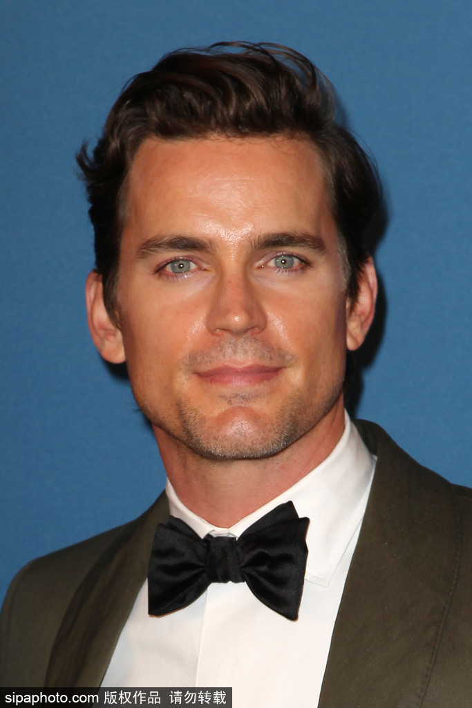 “孔雀”馬特·波莫帥氣挺拔 湛藍色瞳孔深情款款