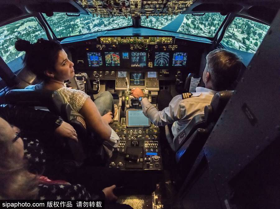 飛行恐懼癥患者福利 法國(guó)推出針對(duì)治療坐駕駛艙體驗(yàn)安全性