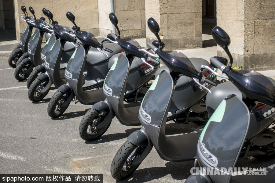 德國柏林也刮起“共享風” 街頭現共享電動車