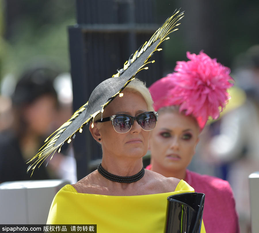 英國皇家賽馬會次日集錦 如花美帽吸引眼球