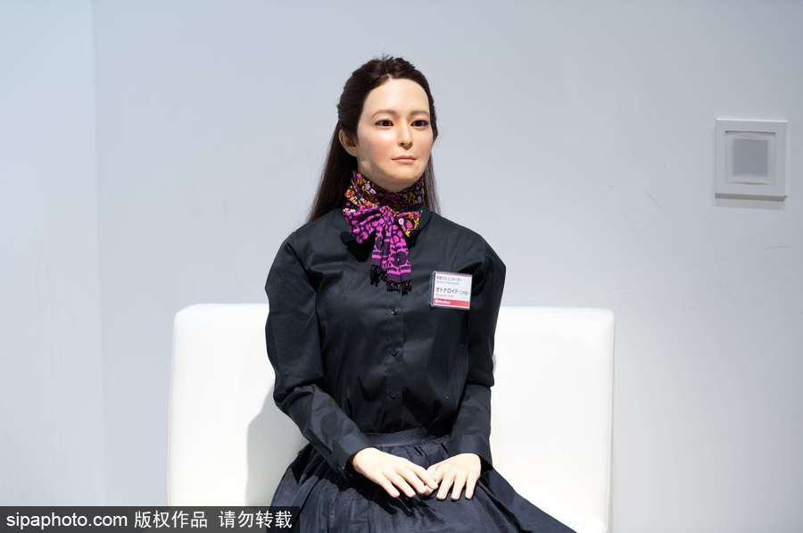 簡(jiǎn)直要逆天 日本仿生機(jī)器人展逼真到嚇人