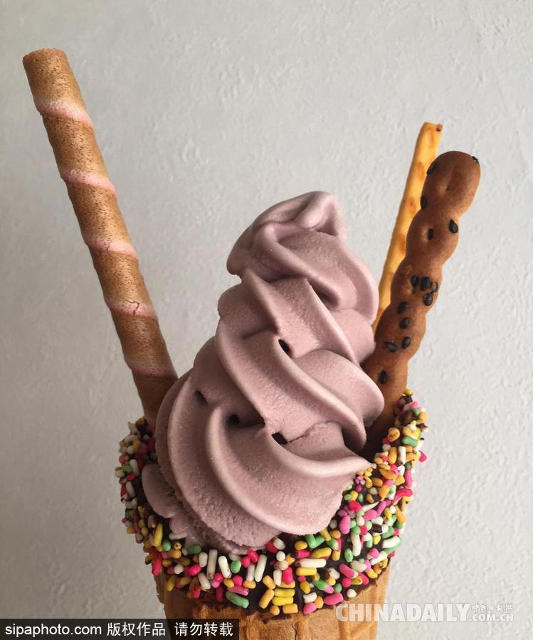 來一杯脆皮咖啡！東京一咖啡店標(biāo)新立異推出能喝的“甜筒”