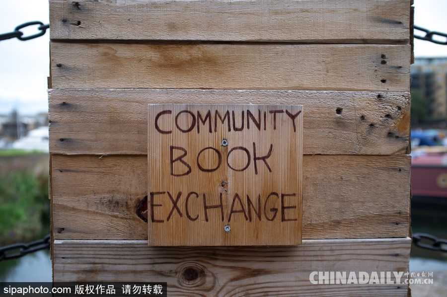 讓知識“流動”起來 英國倫敦街頭現書籍交換小屋