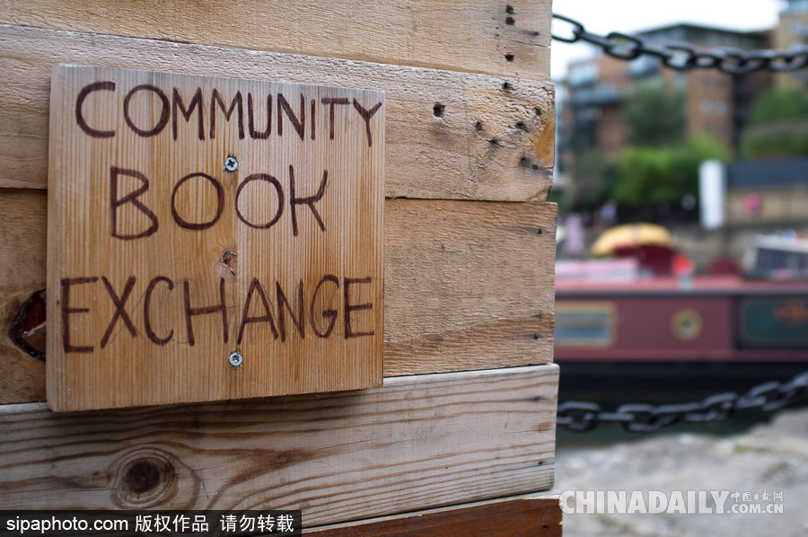 讓知識“流動”起來 英國倫敦街頭現書籍交換小屋
