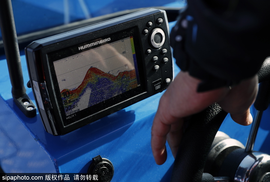 俄羅斯舉行漁船錦標(biāo)賽 伏爾加河上開展捕魚競技