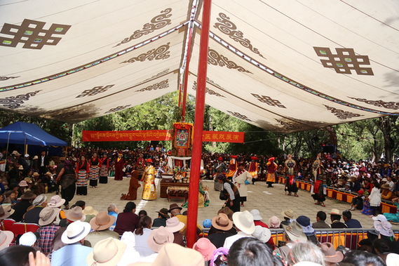 藏戲藝術(shù):在新時代煥發(fā)出新的生機和活力——專訪西藏自治區(qū)文化廳非物質(zhì)文化遺產(chǎn)處處長吉吉