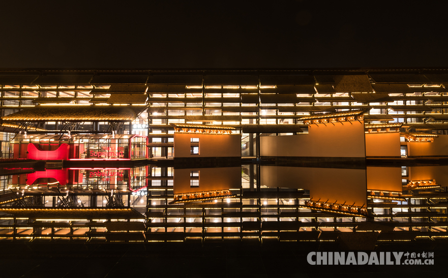 在烏鎮，有一種美麗叫夜色！