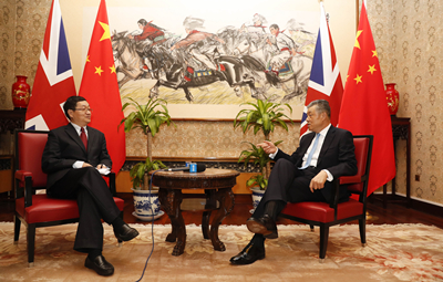 劉曉明大使就中英關系和梅首相訪華接受中國駐英國媒體聯合采訪