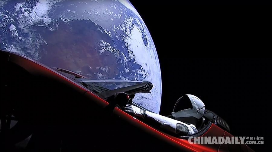 特斯拉跑車“開進(jìn)”太空卻迷路了！ “星俠”乘車漫游太空