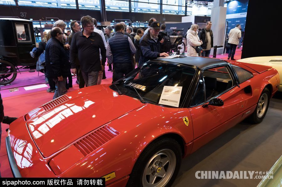 2018巴黎老爺車展開幕 經典老車演繹傳奇