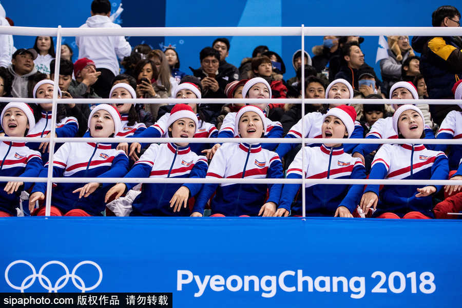 2018平昌冬奧會(huì)：冰球女子小組賽 朝鮮拉拉隊(duì)長(zhǎng)笑容甜美