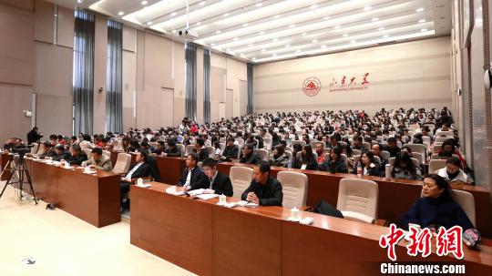 徐紹史山大宣講盼年輕學子不負厚望 師生交流新時代新擔當