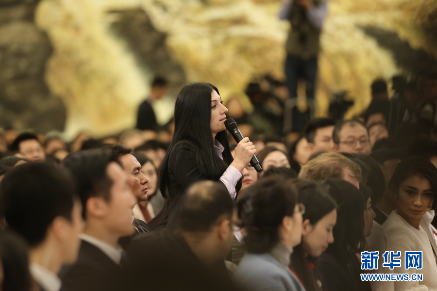 李克強(qiáng):中俄關(guān)系穩(wěn)定發(fā)展對雙方、對世界都有利