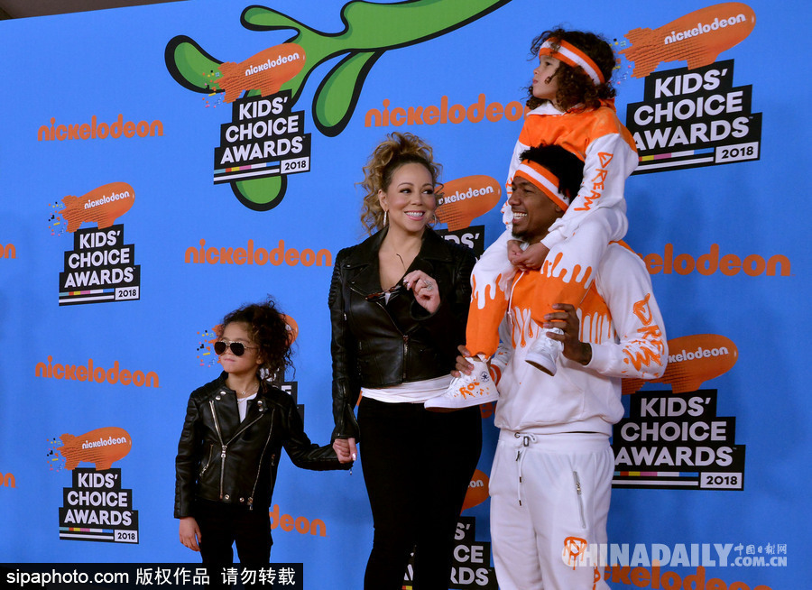 兒童選擇獎：瑪麗亞·凱莉與前夫和孩子們拉風亮相