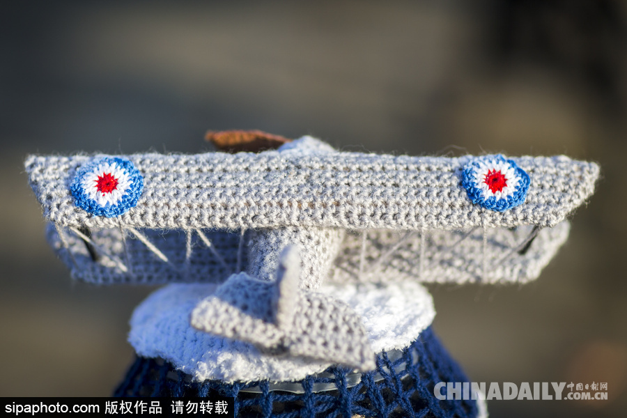 英國皇家空軍百年紀念 毛線版飛機造型多樣呆萌可愛