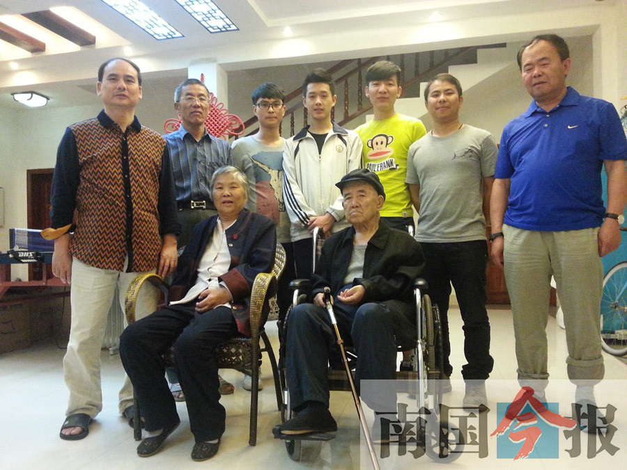 暖心!柳州一對夫婦十年助養(yǎng)汶川地震三孤兒(圖)