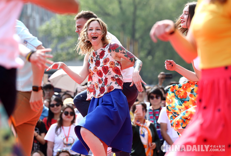 北京對外經濟貿易大學舉辦第十八屆國際文化節