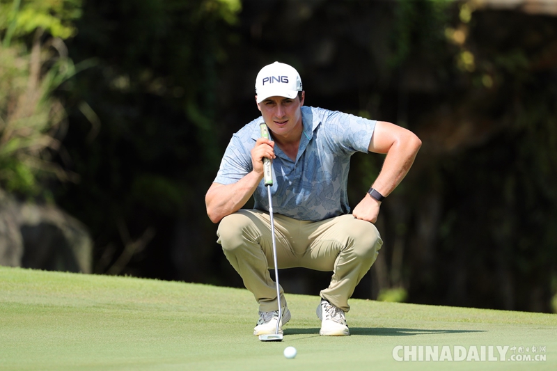 海口錦標賽54洞收桿 韓國球員白托德逆襲奪冠