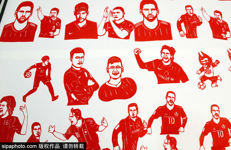 栩栩如生！河北阿姨巧手剪出世界杯球星