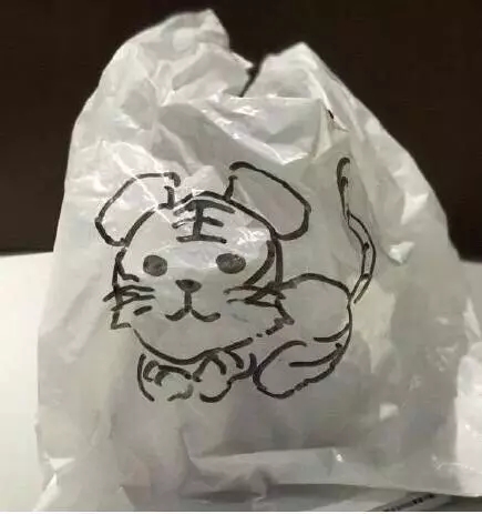 “失戀了，小哥可以給我畫只小腦斧嗎？”盤點外賣小哥收到過的奇葩要求丨外媒說