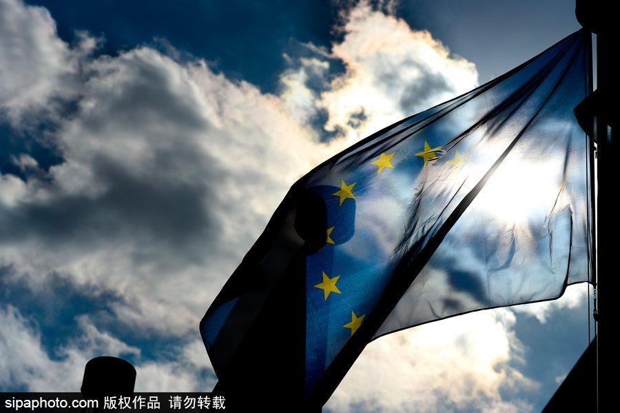 藍天白云刷屏！盤點風(fēng)清日朗的絕美風(fēng)光 為眼睛降溫