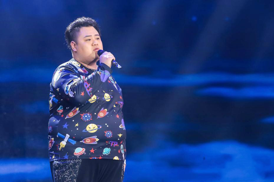 山西胖小伙為父狂減肥，11個月暴瘦173斤！