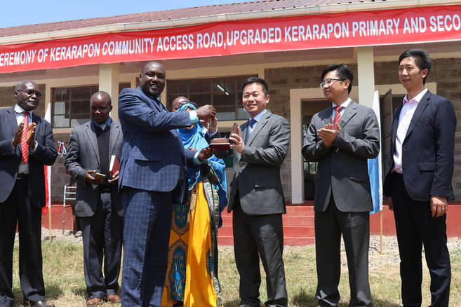 踐行社會公益 中國路橋肯尼亞辦事處援建當地社區道路、修繕校舍