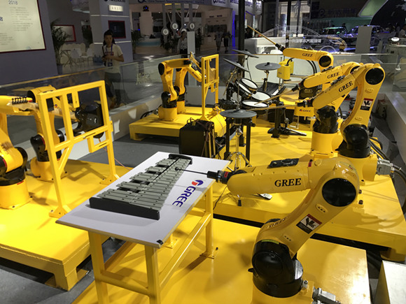 到智博會現場看機器人如何施展“十八般武藝”